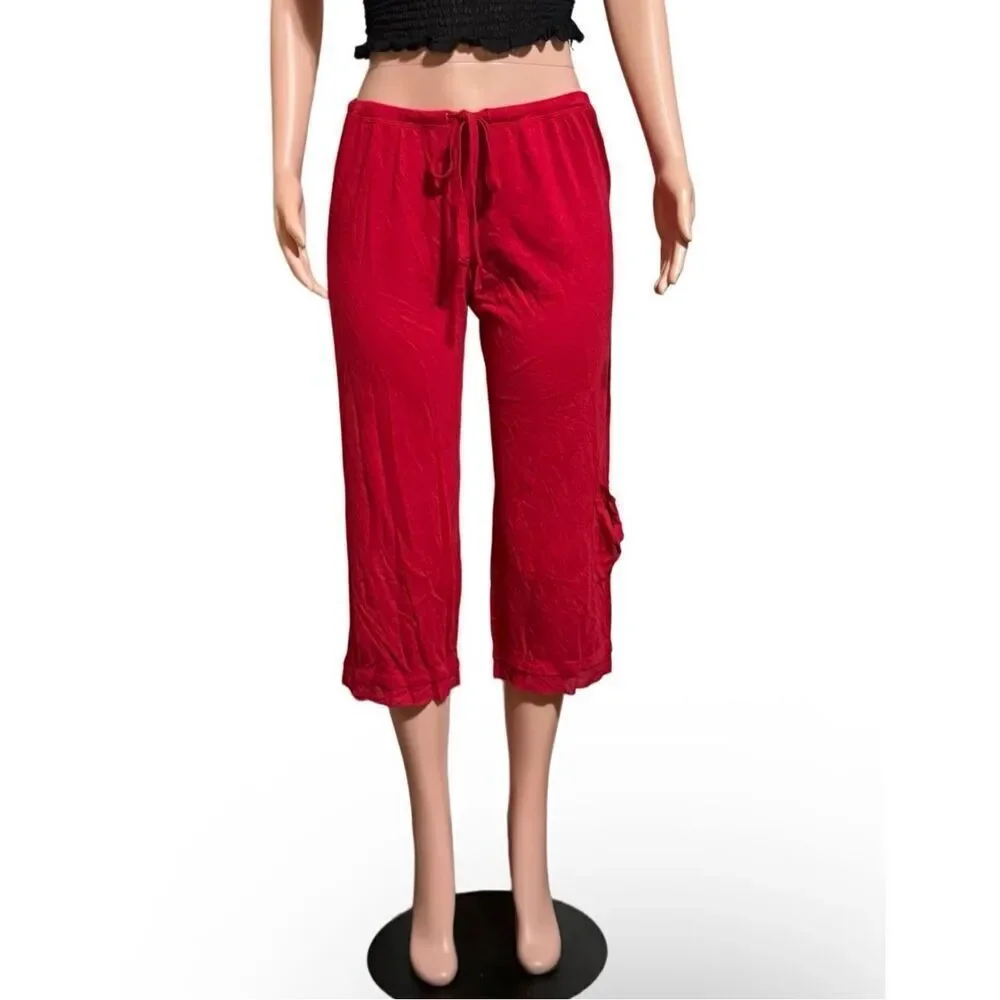 Pulp women's mid-rise red drawstring cargo crop capris L